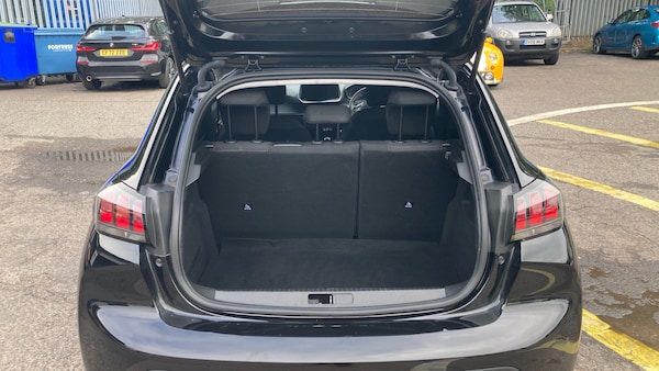 Used Peugeot 208 2023 for sale - 76065914: Photo 4