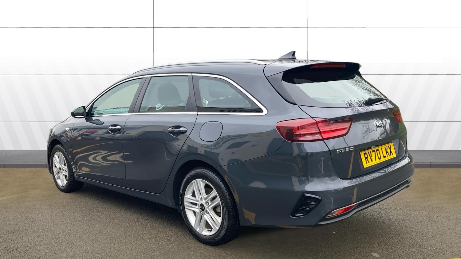 Used Kia Ceed 2020 for sale - 77528530: Photo 2