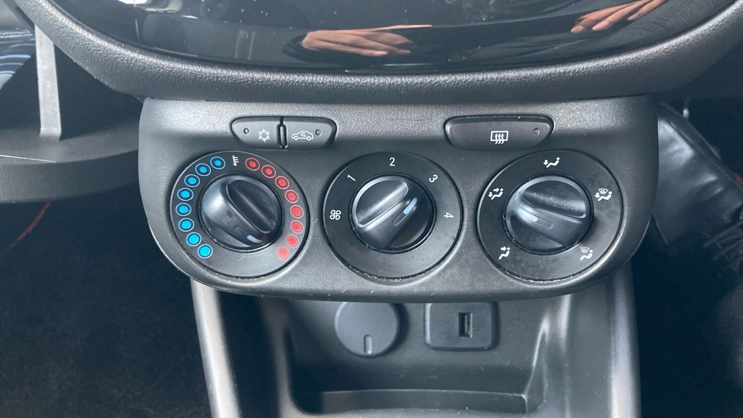 Used Vauxhall Corsa 2019 for sale - 77418242: Photo 38