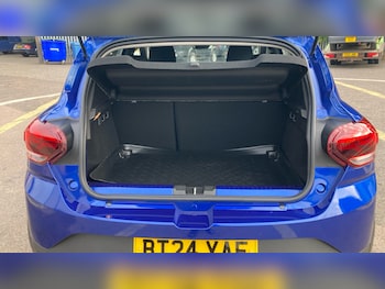 Used Dacia Sandero Stepway 2024 for sale - 76142330: Photo 4