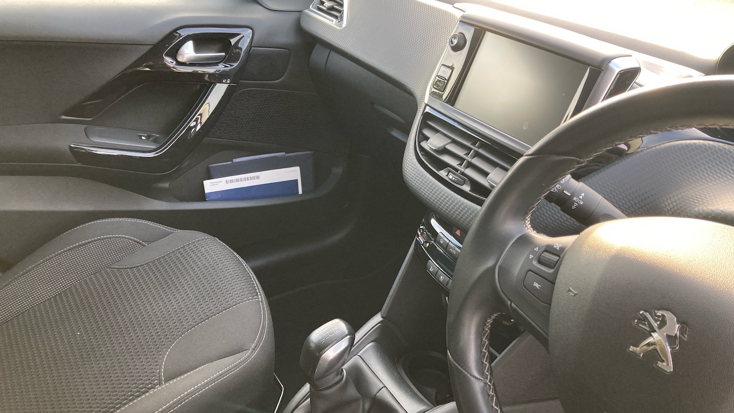 Used Peugeot 208 2019 for sale - 76908423: Photo 14