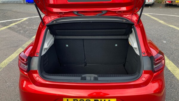 Used Renault Clio 2020 for sale - 76299706: Photo 4