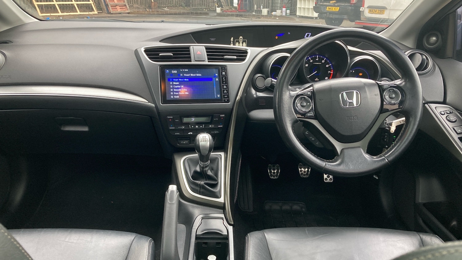 Used Honda Civic 2016 for sale - 76184289: Photo 10