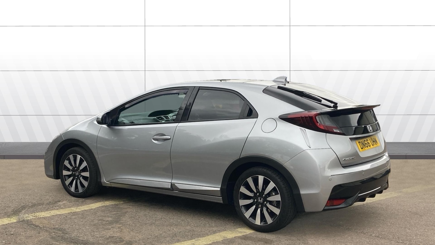 Used Honda Civic 2016 for sale - 76184289: Photo 2