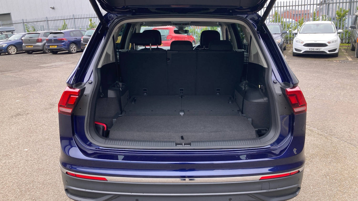 Used Volkswagen Tiguan Allspace 2023 for sale - 77831618: Photo 4