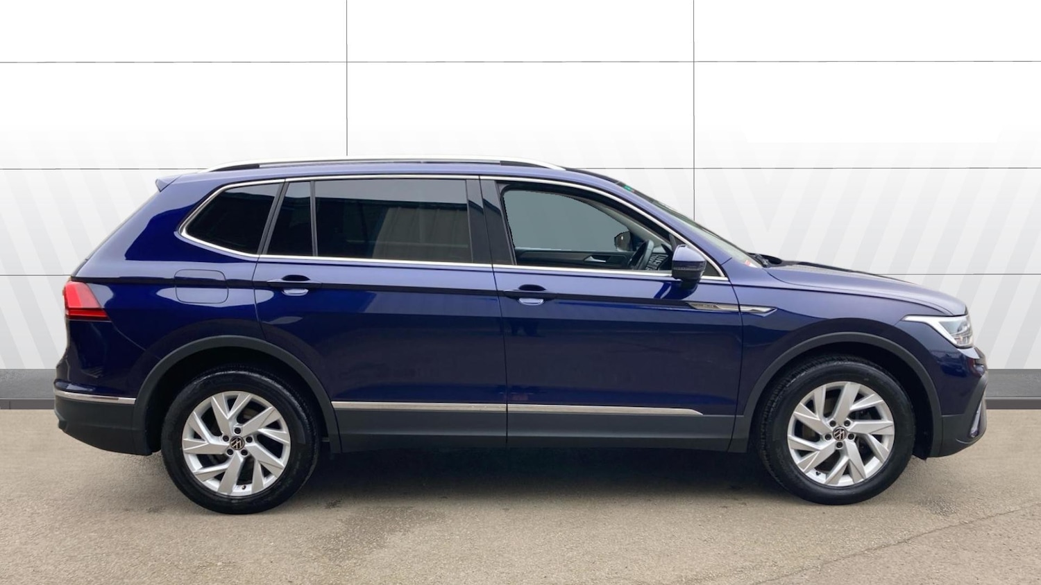 Used Volkswagen Tiguan Allspace 2023 for sale - 77831618: Photo 5