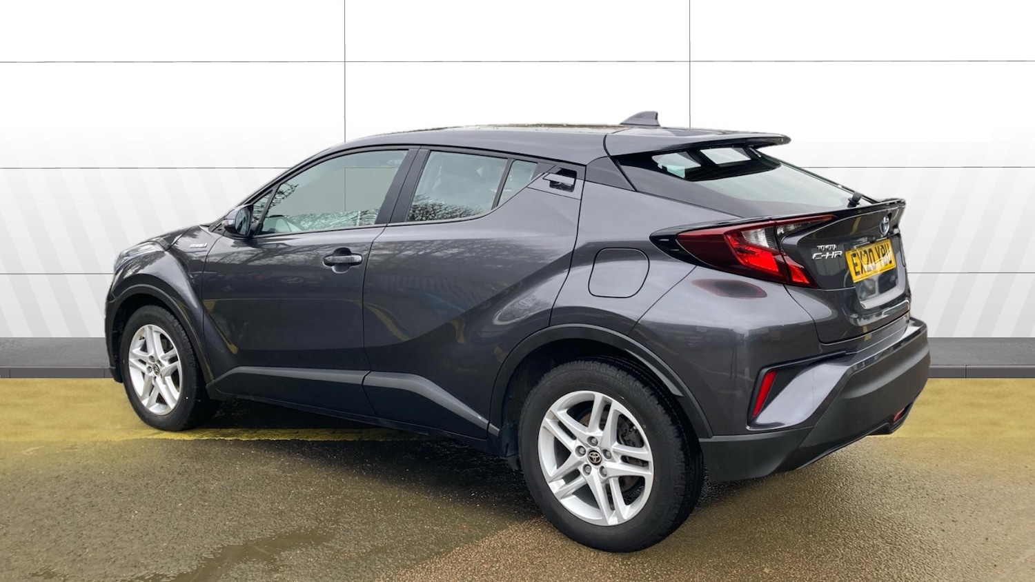 Used Toyota C-HR 2020 for sale - 76554136: Photo 2
