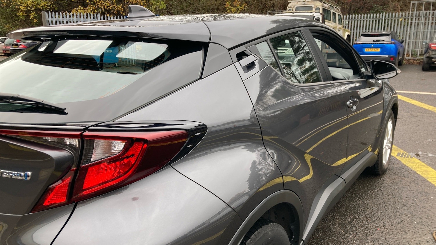 Used Toyota C-HR 2020 for sale - 76554136: Photo 28