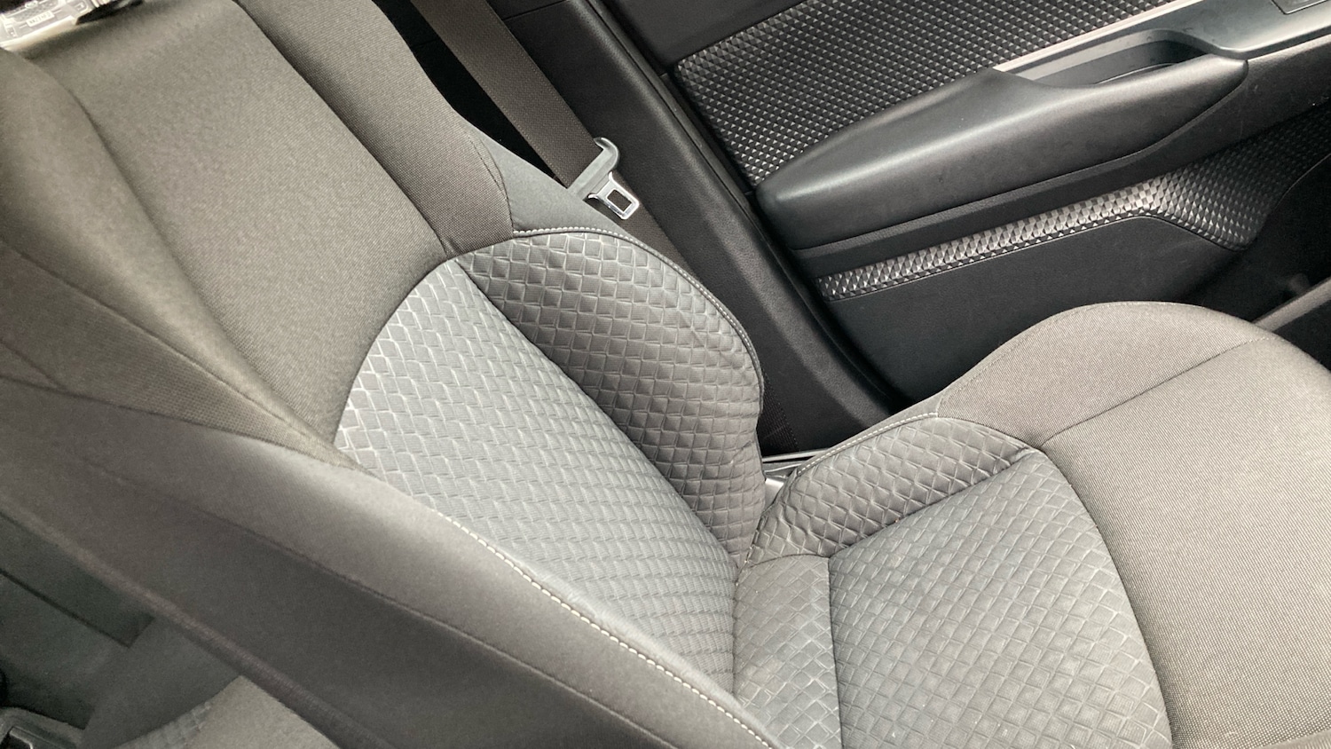 Used Toyota C-HR 2020 for sale - 76554136: Photo 45