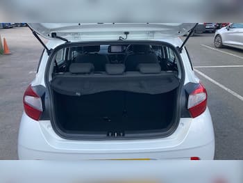 Used Hyundai i10 2021 for sale - 79594335: Photo