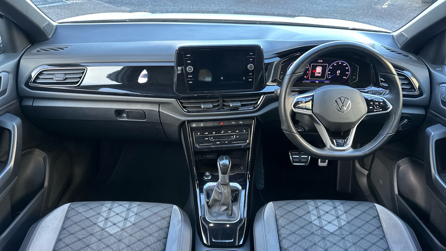 Used Volkswagen T-Roc 2022 for sale - 76979335: Photo 10