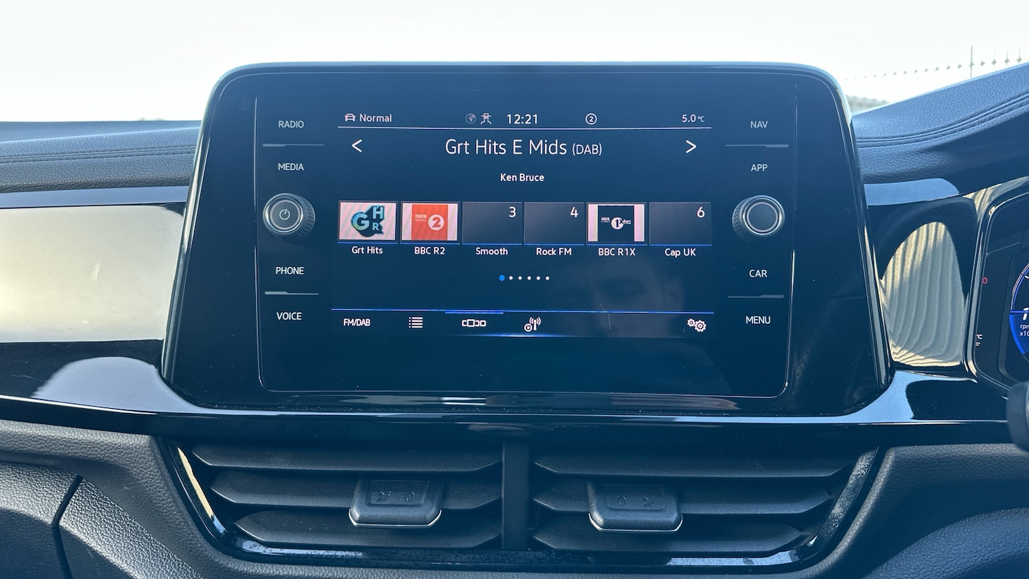 Used Volkswagen T-Roc 2022 for sale - 76979335: Photo 12