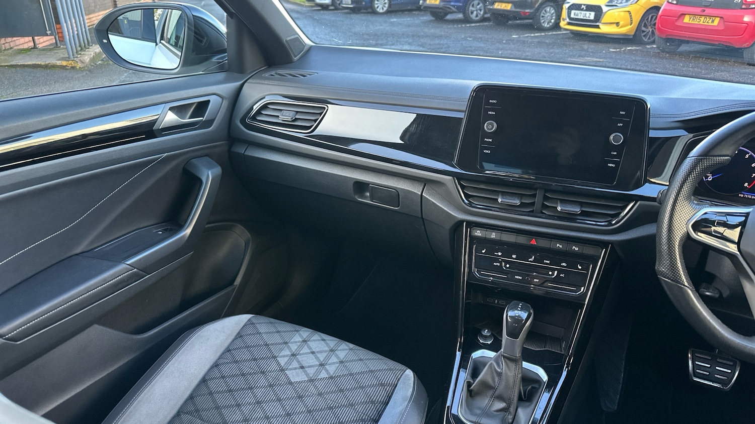 Used Volkswagen T-Roc 2022 for sale - 76979335: Photo 14