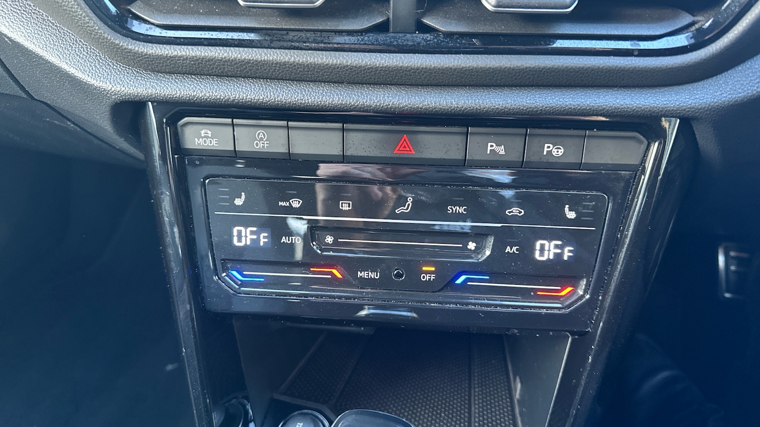 Used Volkswagen T-Roc 2022 for sale - 76979335: Photo 32