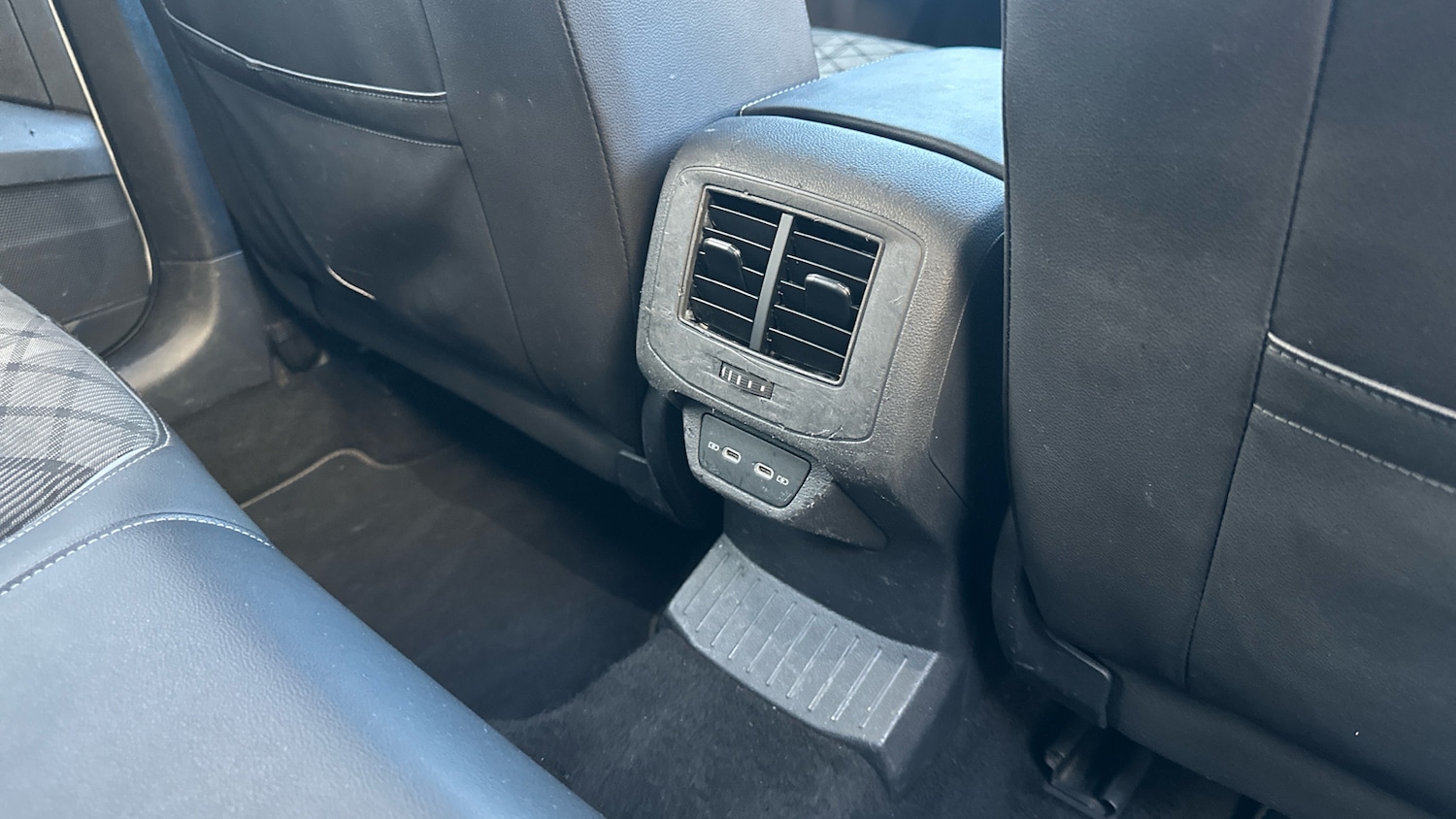 Used Volkswagen T-Roc 2022 for sale - 76979335: Photo 38