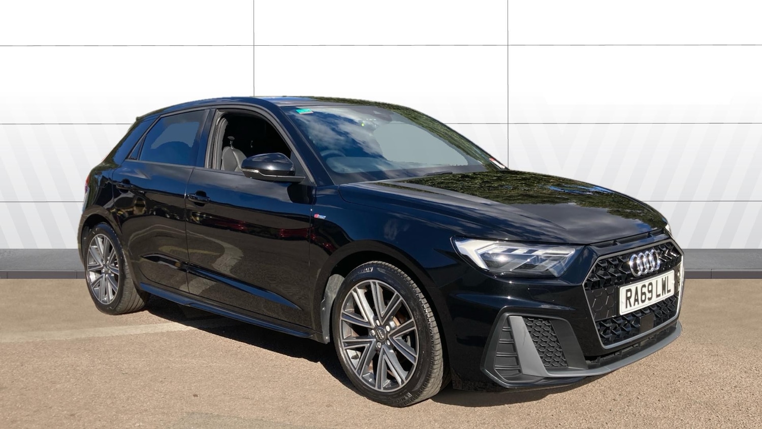 Used Audi A1 2019 for sale - 76036611: Photo 1