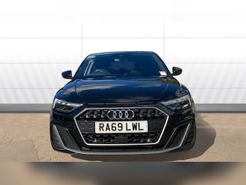 Used Audi A1 2019 for sale - 76036611: Photo