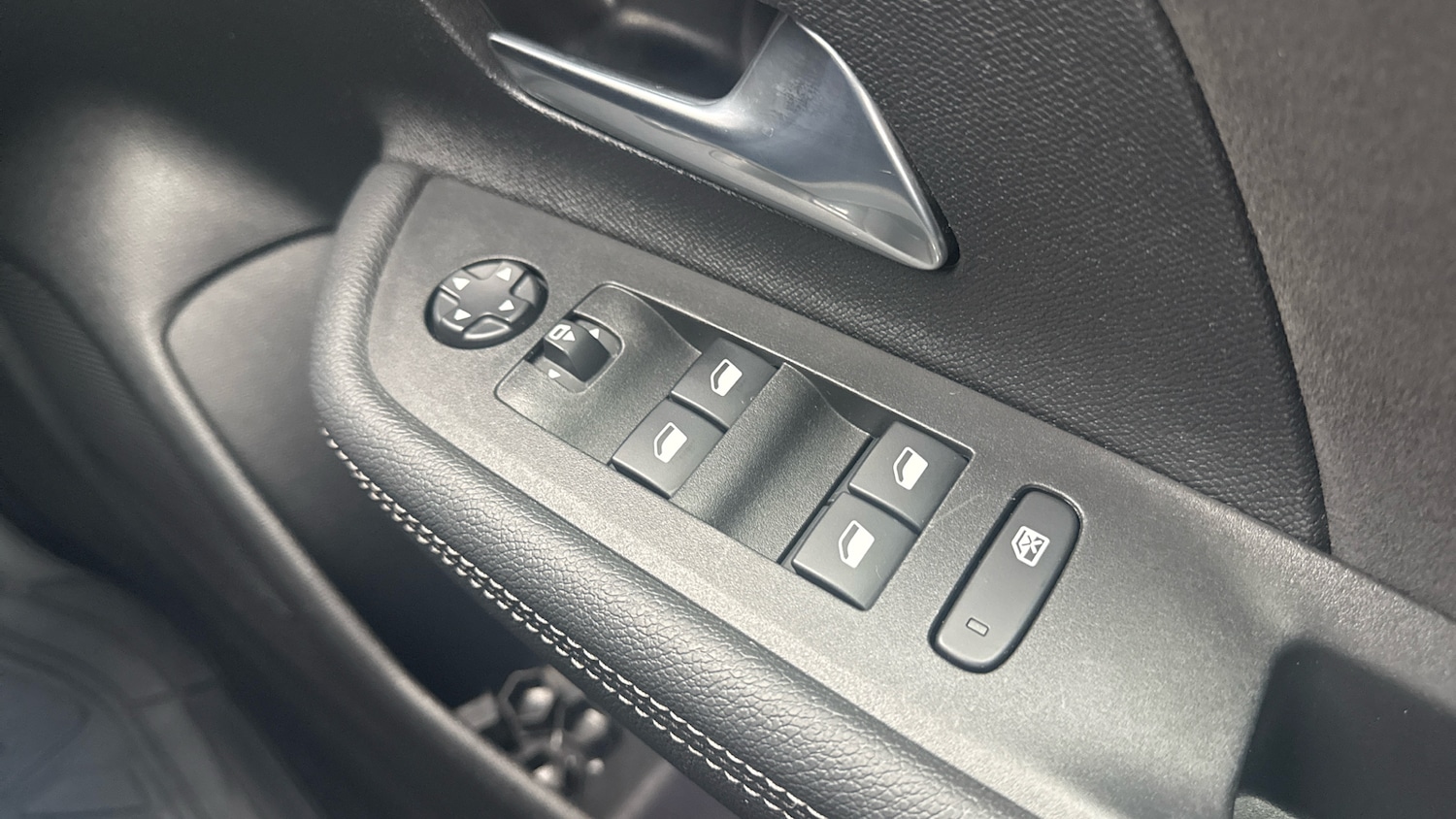 Used Vauxhall Mokka 2022 for sale - 76332018: Photo 31