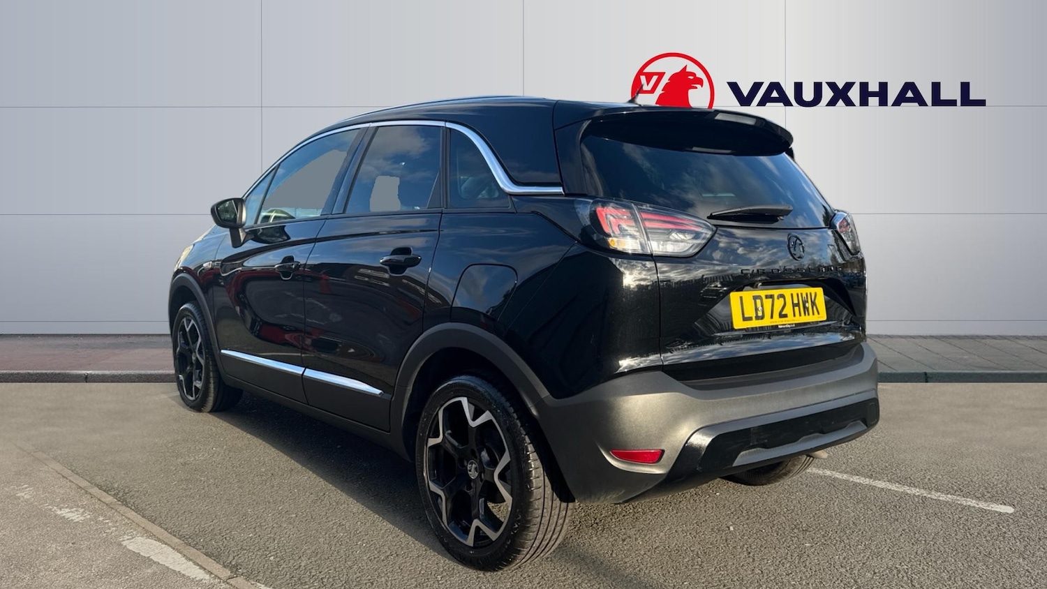 Used Vauxhall Crossland 2022 for sale - 77077256: Photo 2