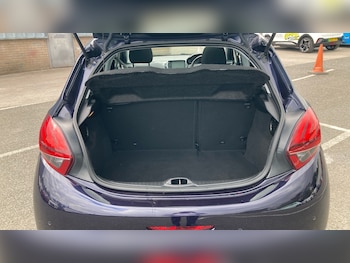 Used Peugeot 208 2019 for sale - 78486649: Photo