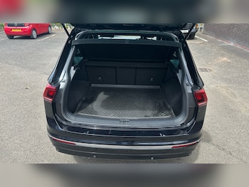 Used Volkswagen Tiguan 2017 for sale - 78846282: Photo