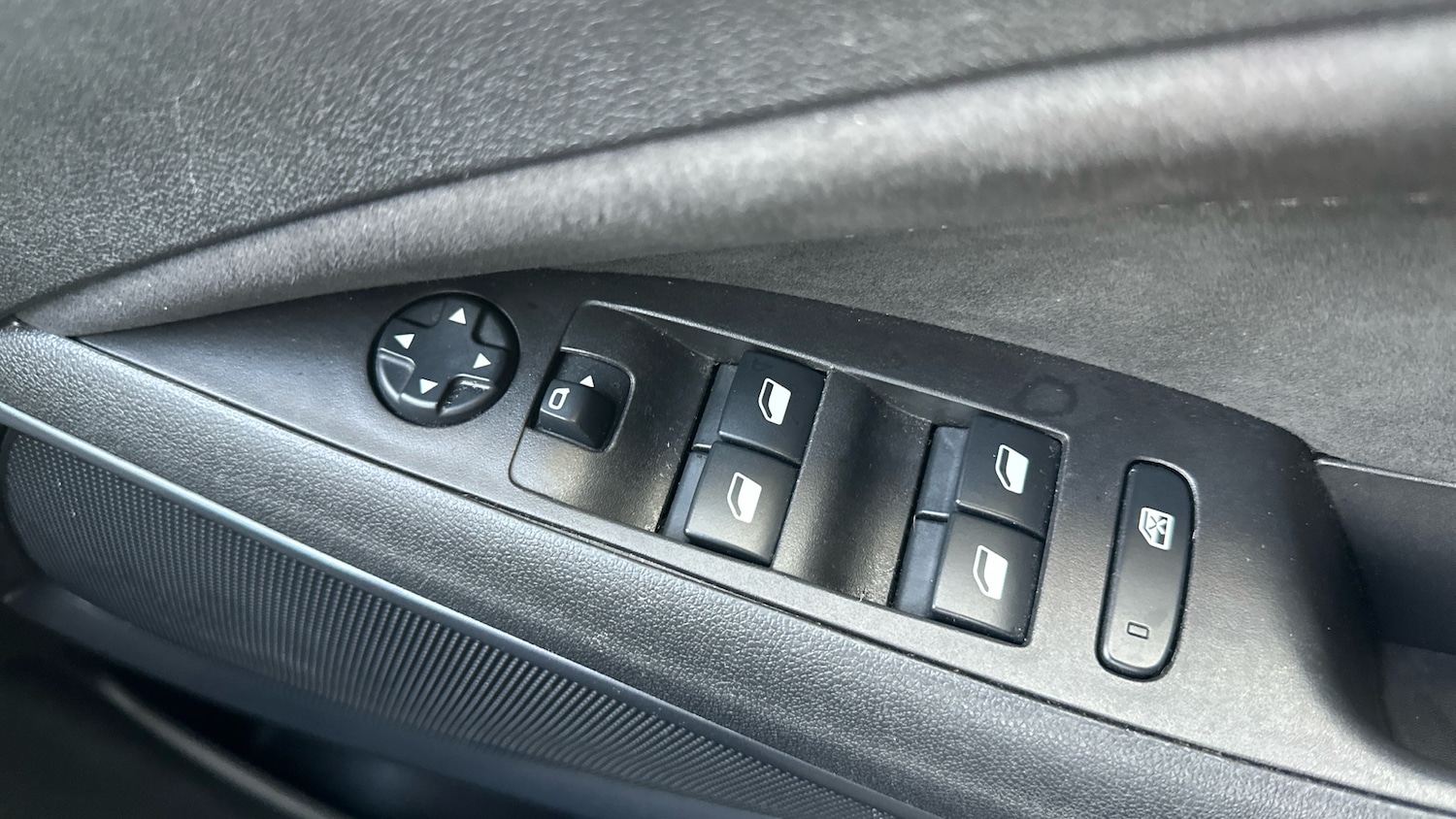 Used Vauxhall Crossland 2022 for sale - 76907664: Photo 23