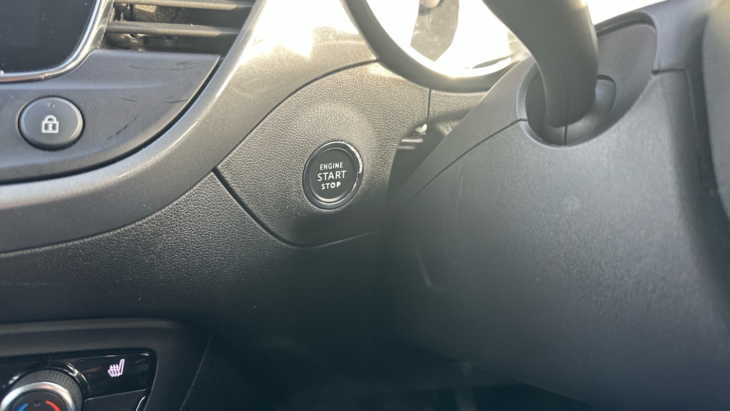 Used Vauxhall Crossland 2022 for sale - 76907664: Photo 29