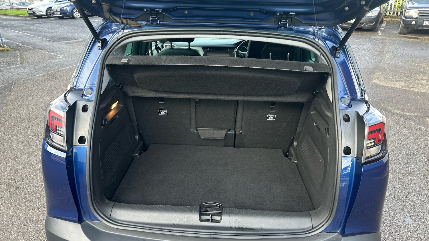 Used Vauxhall Crossland 2022 for sale - 76907664: Photo 4