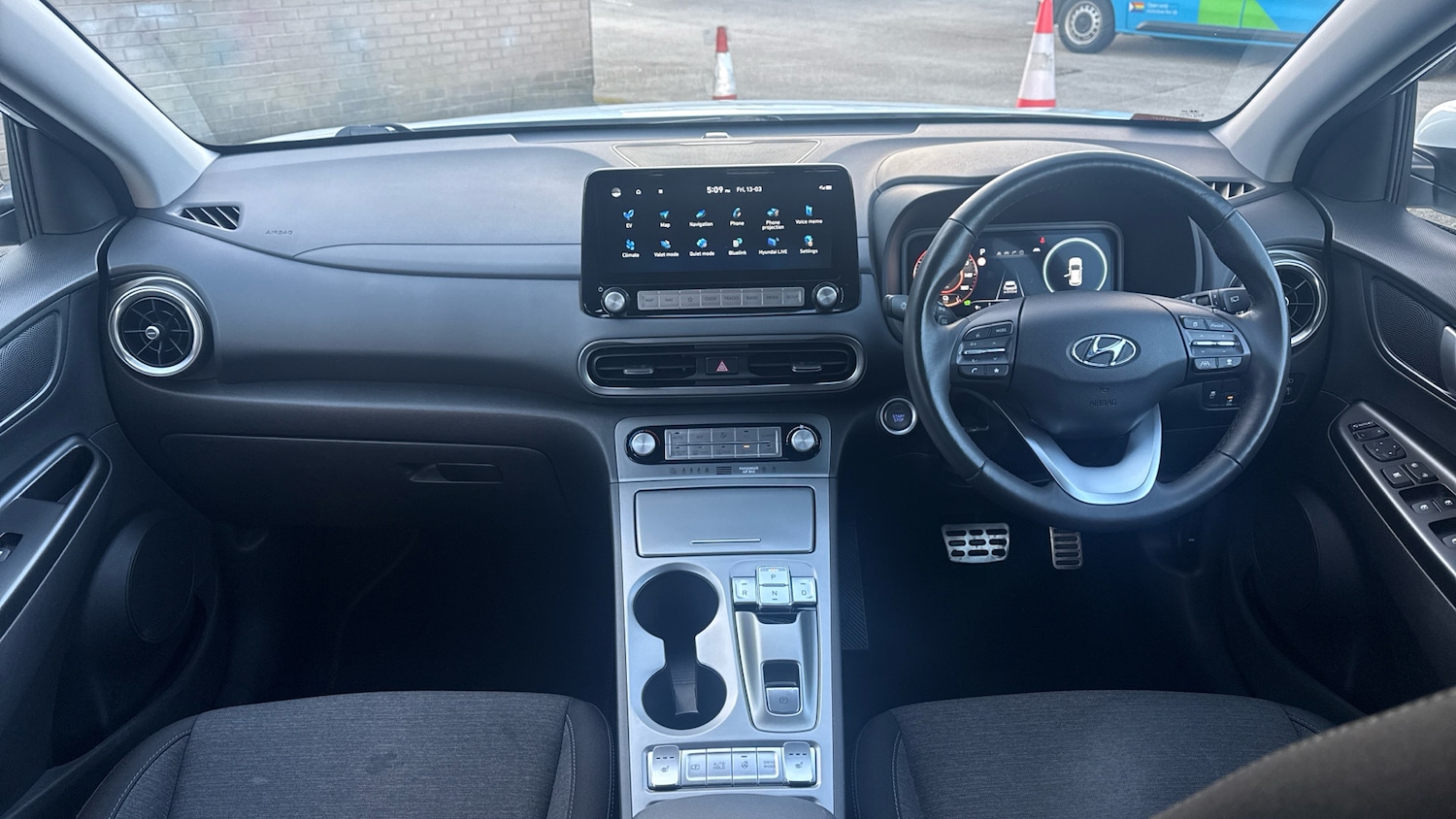 Used Hyundai KONA 2023 for sale - 77964792: Photo 10