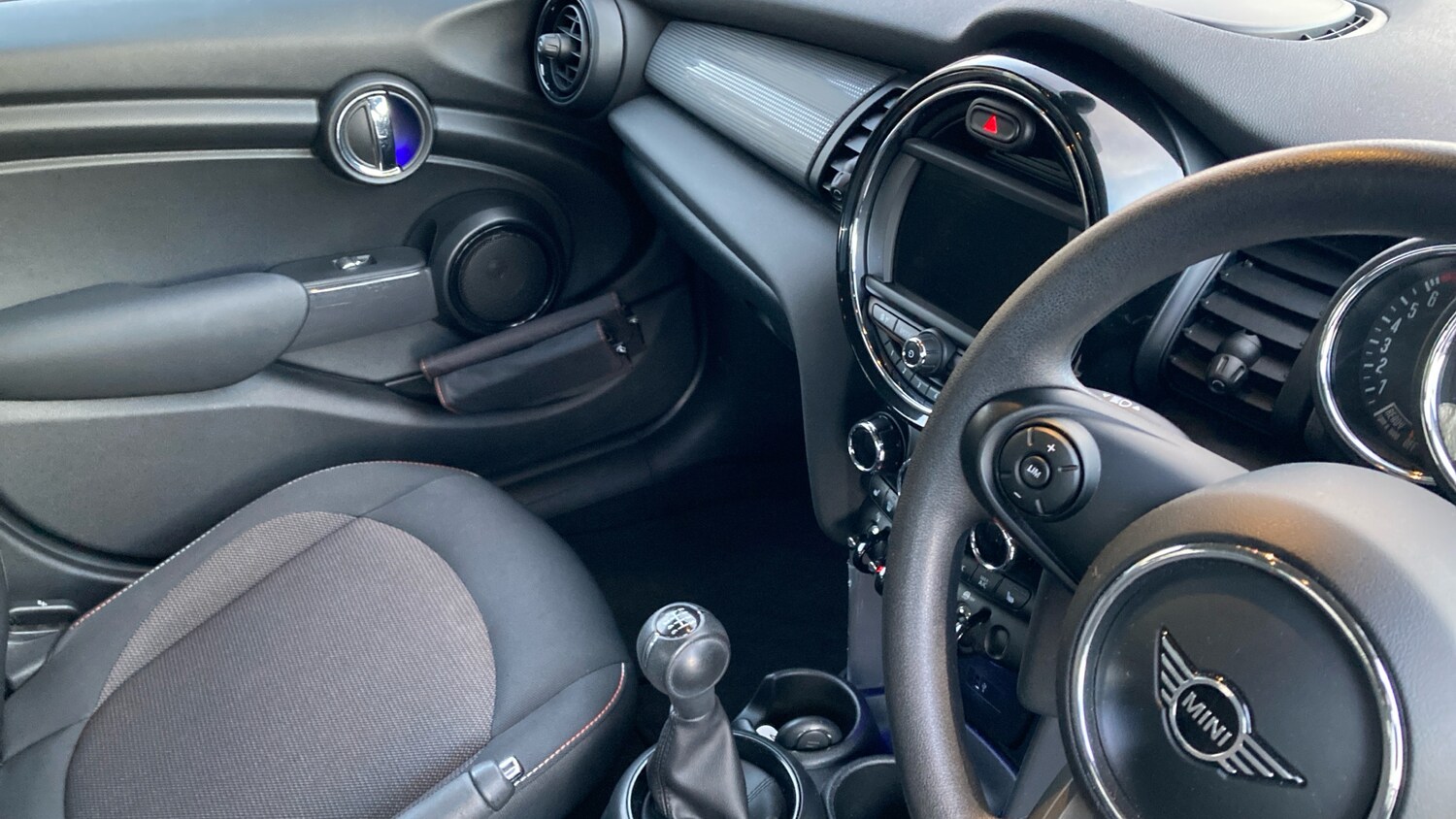 Used MINI Hatch 2019 for sale - 77351101: Photo 14