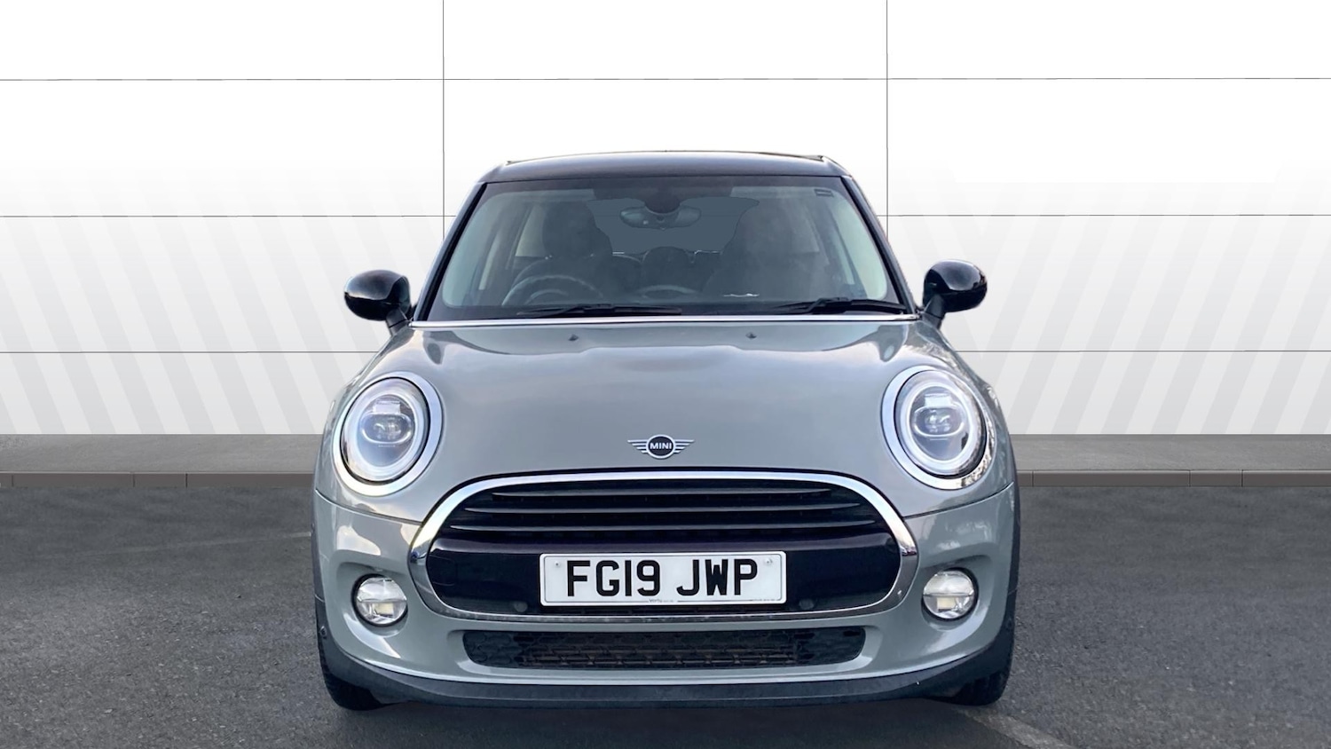 Used MINI Hatch 2019 for sale - 77351101: Photo 3