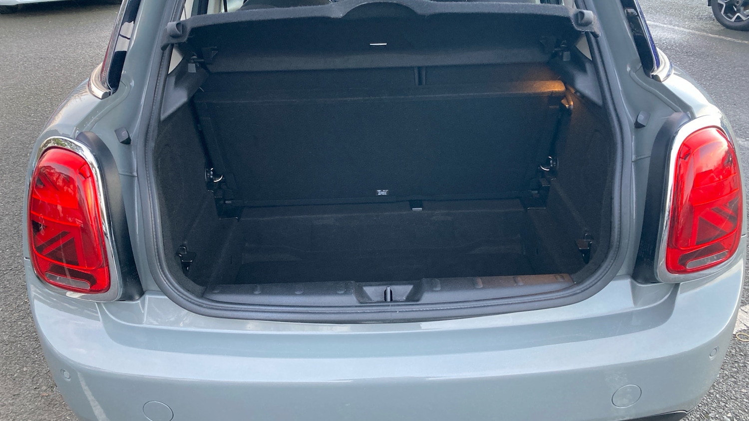 Used MINI Hatch 2019 for sale - 77351101: Photo 4