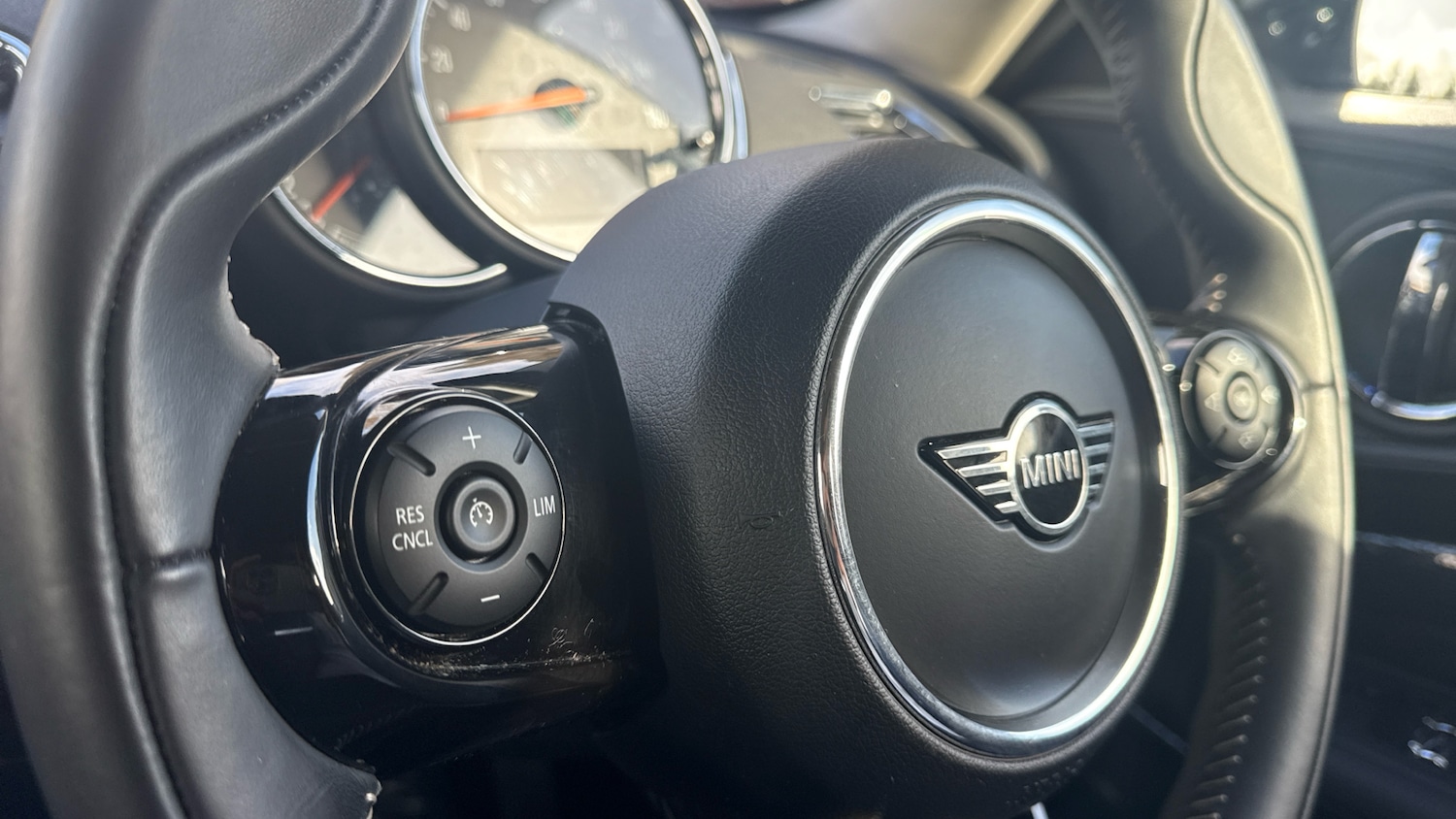 Used MINI Clubman 2019 for sale - 76421751: Photo 30