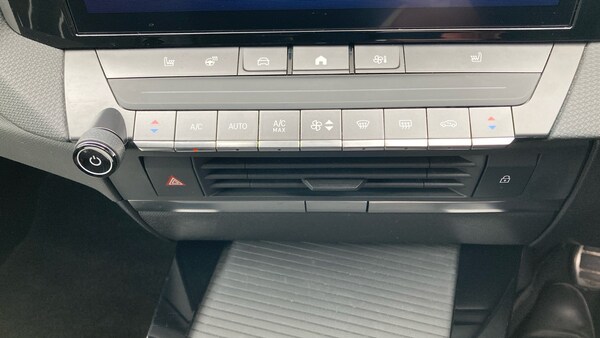 Used Vauxhall Astra 2022 for sale - 75692402: Photo 36