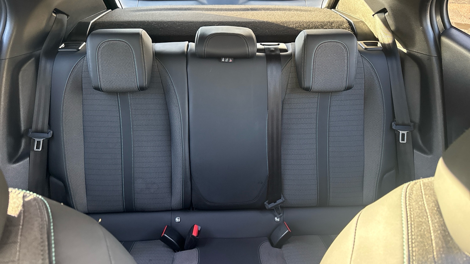 Used Peugeot 2008 2021 for sale - 76808055: Photo 15