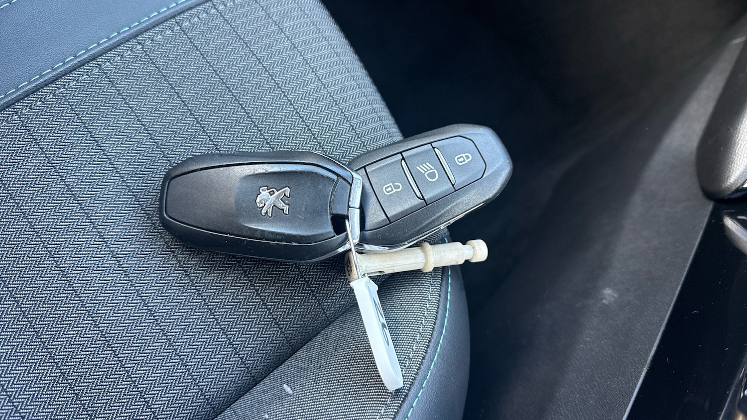 Used Peugeot 2008 2021 for sale - 76808055: Photo 19