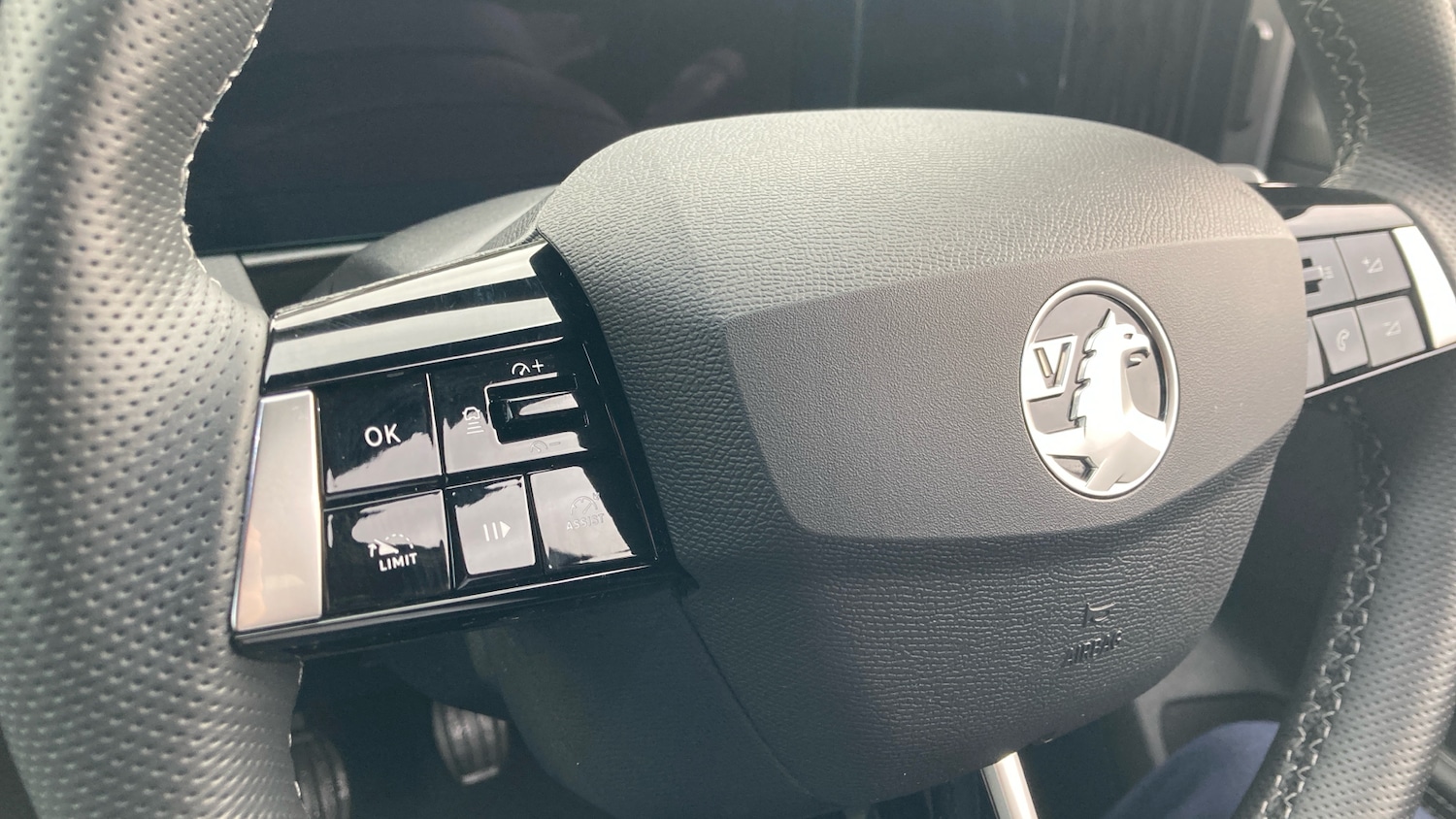 Used Vauxhall Astra 2024 for sale - 76464336: Photo 40