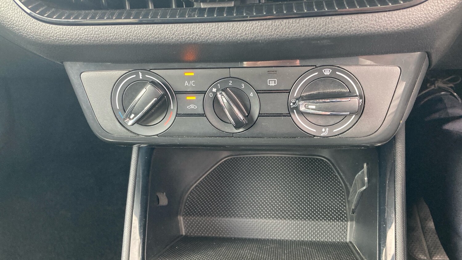 Vehicle 33