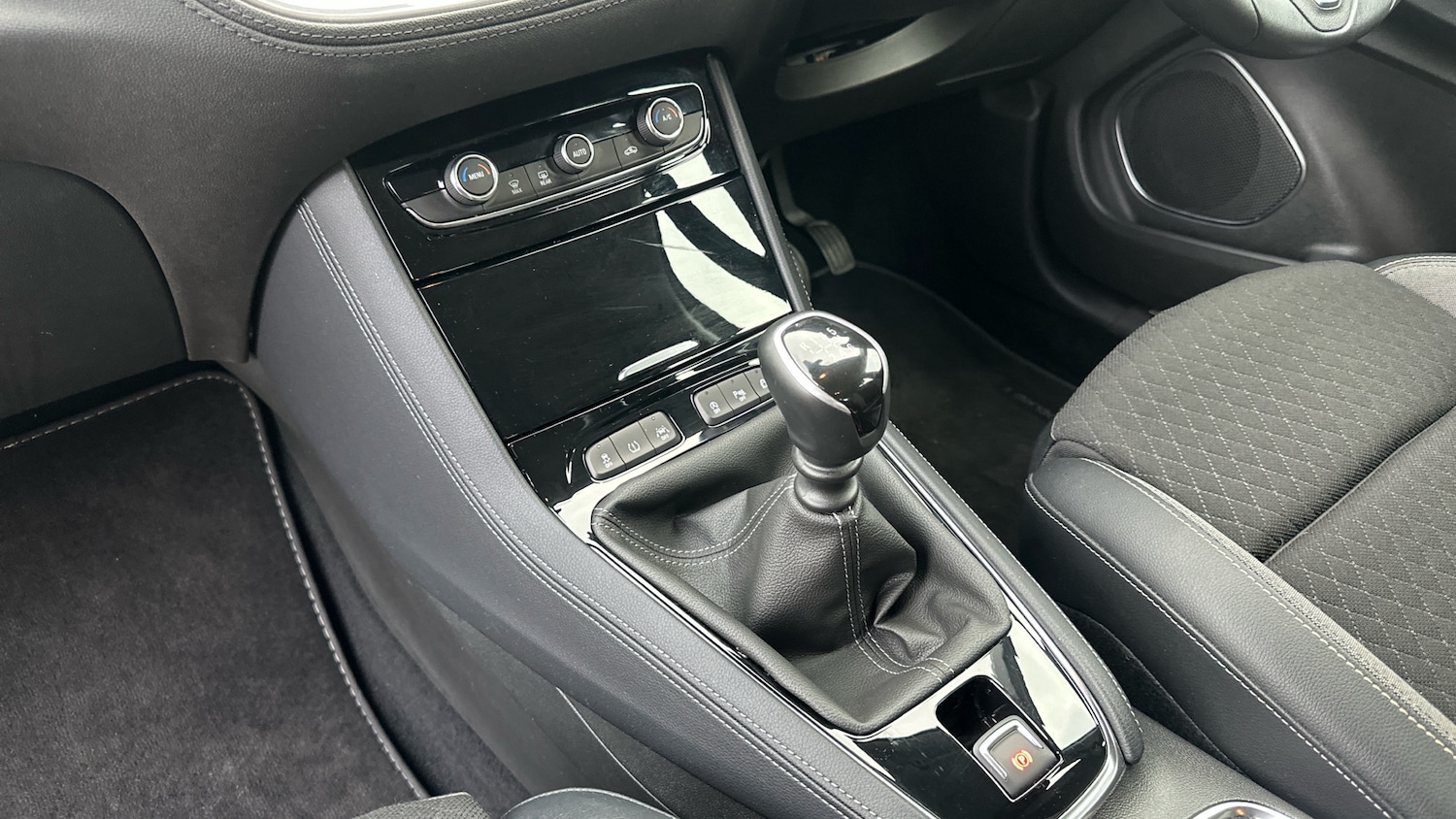 Used Vauxhall Grandland X 2019 for sale - 76532571: Photo 13