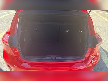 Used Ford Focus 2023 for sale - 76065921: Photo 4