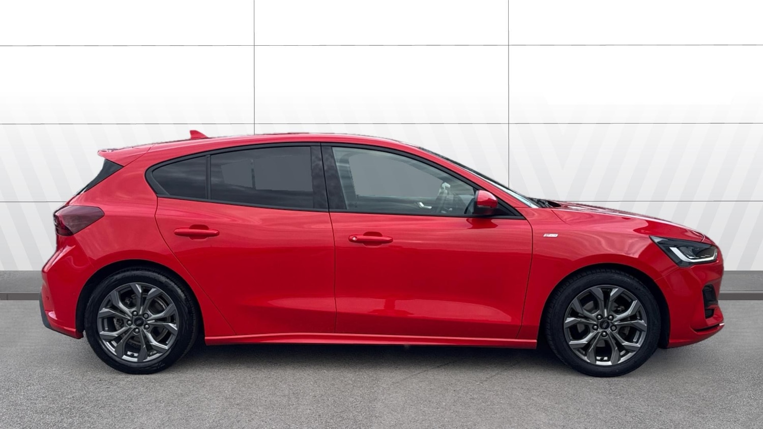 Used Ford Focus 2023 for sale - 76065921: Photo 5