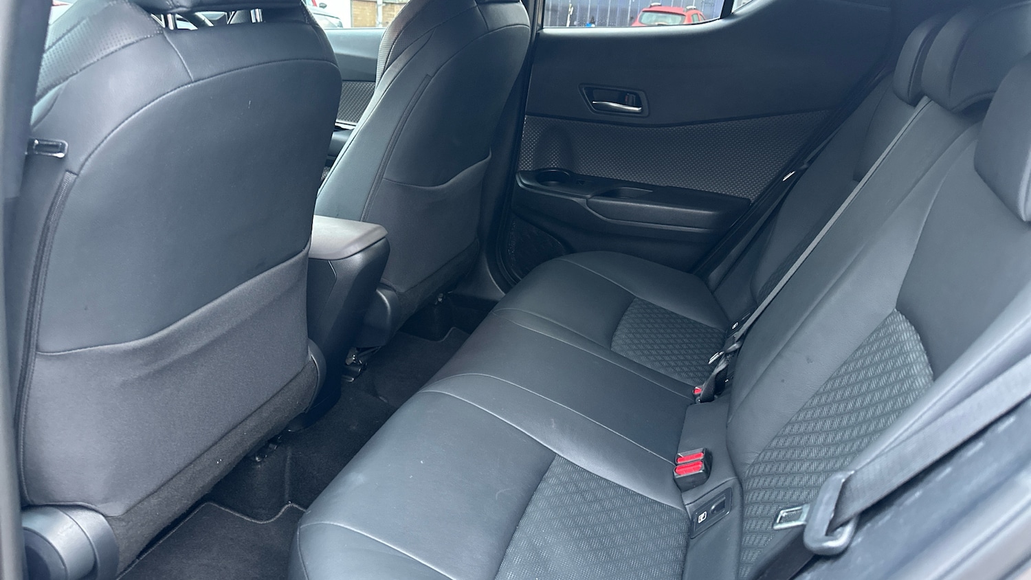 Used Toyota C-HR 2021 for sale - 76919696: Photo 16