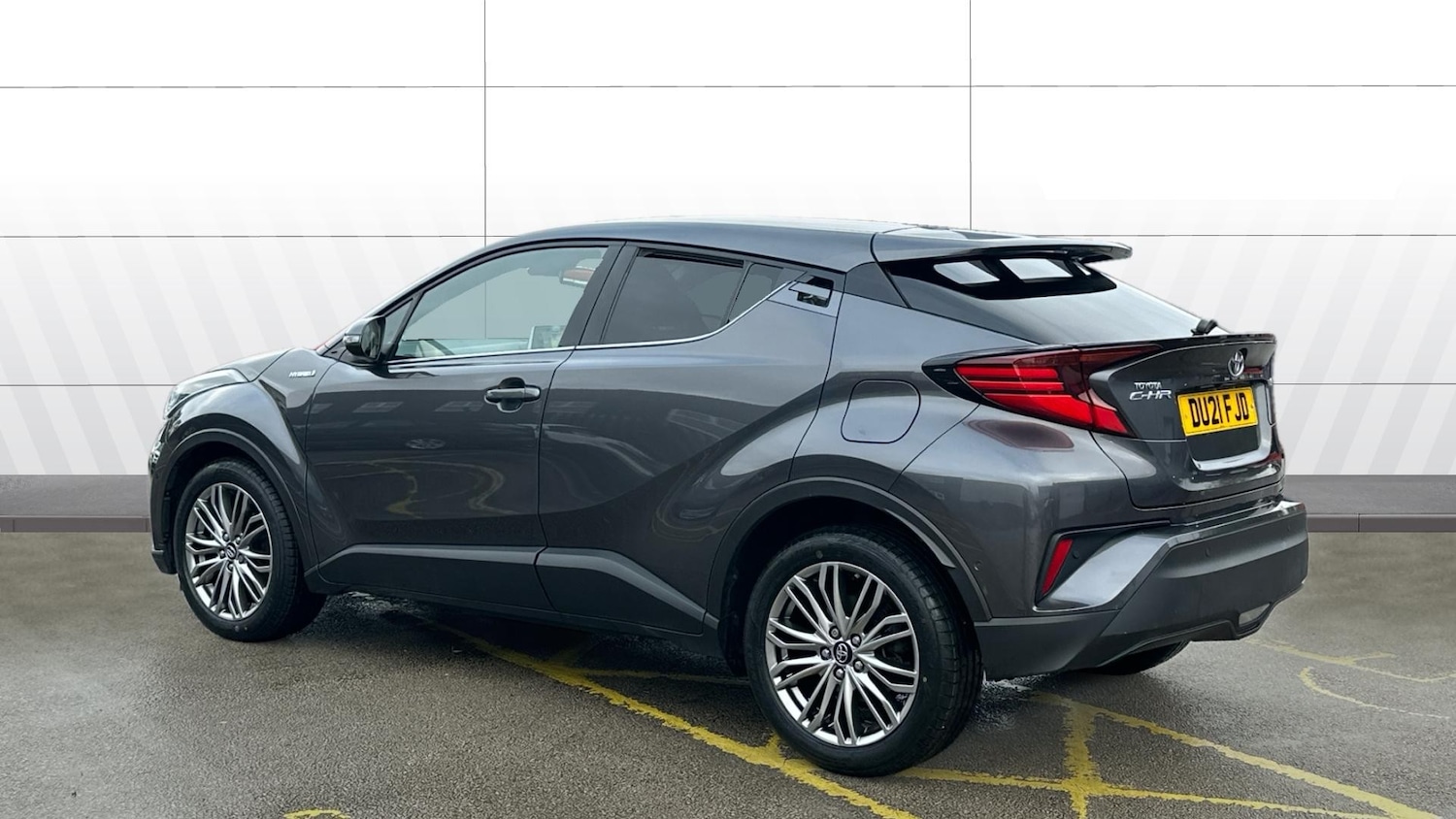 Used Toyota C-HR 2021 for sale - 76919696: Photo 2