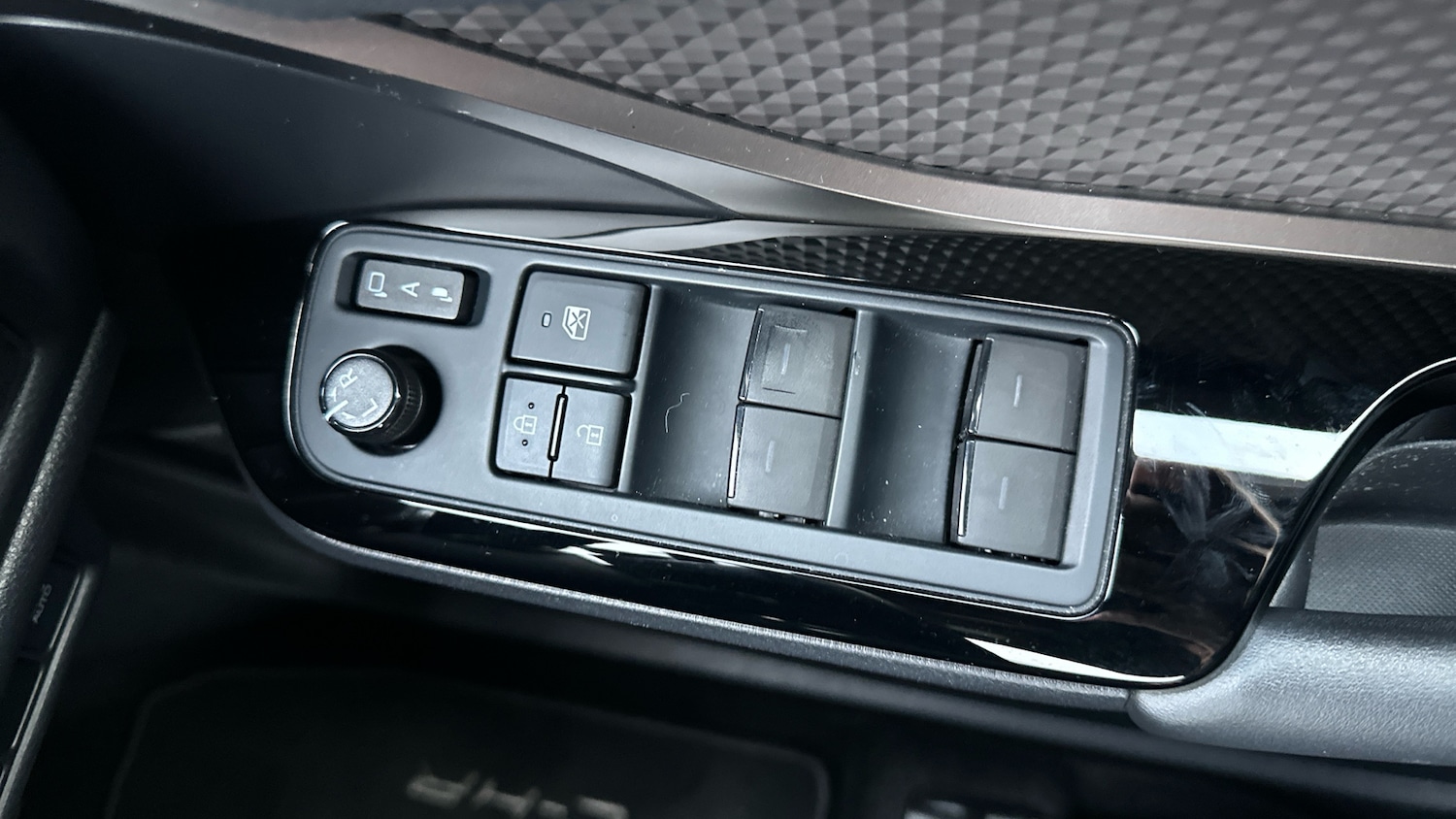 Used Toyota C-HR 2021 for sale - 76919696: Photo 21