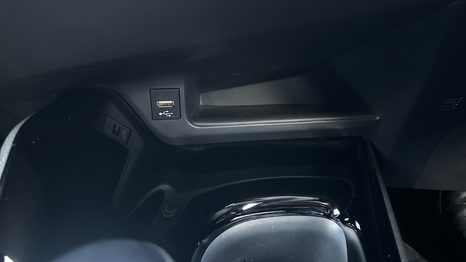 Used Toyota C-HR 2021 for sale - 76919696: Photo 32