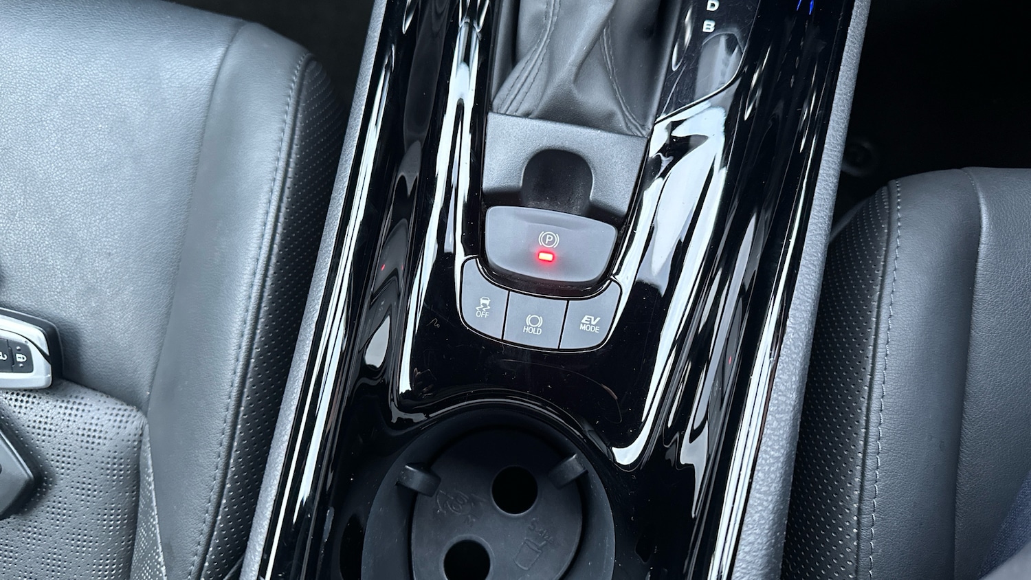 Used Toyota C-HR 2021 for sale - 76919696: Photo 34