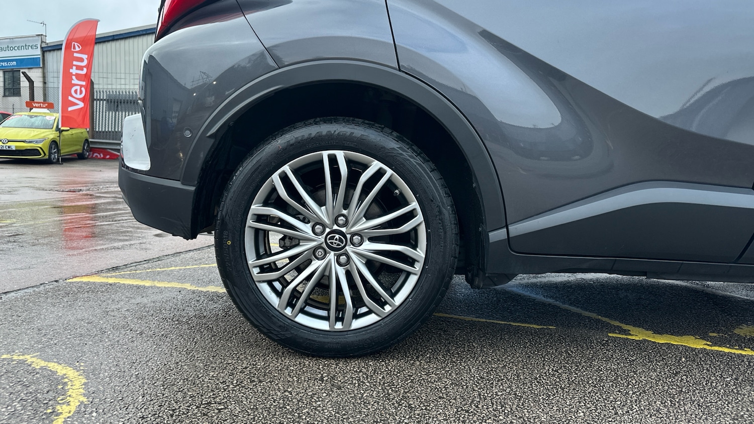 Used Toyota C-HR 2021 for sale - 76919696: Photo 7