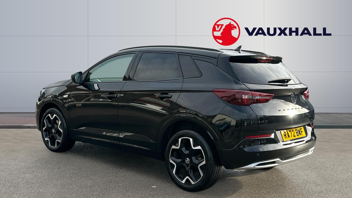 Used Vauxhall Grandland 2023 for sale - 77641213: Photo 2