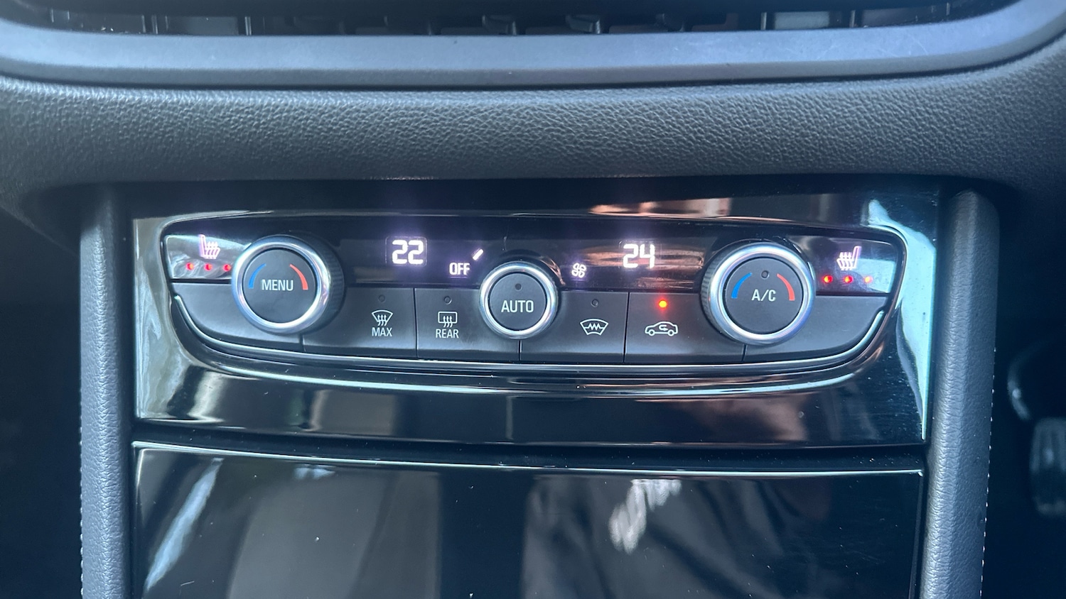 Used Vauxhall Grandland 2022 for sale - 76907659: Photo 35