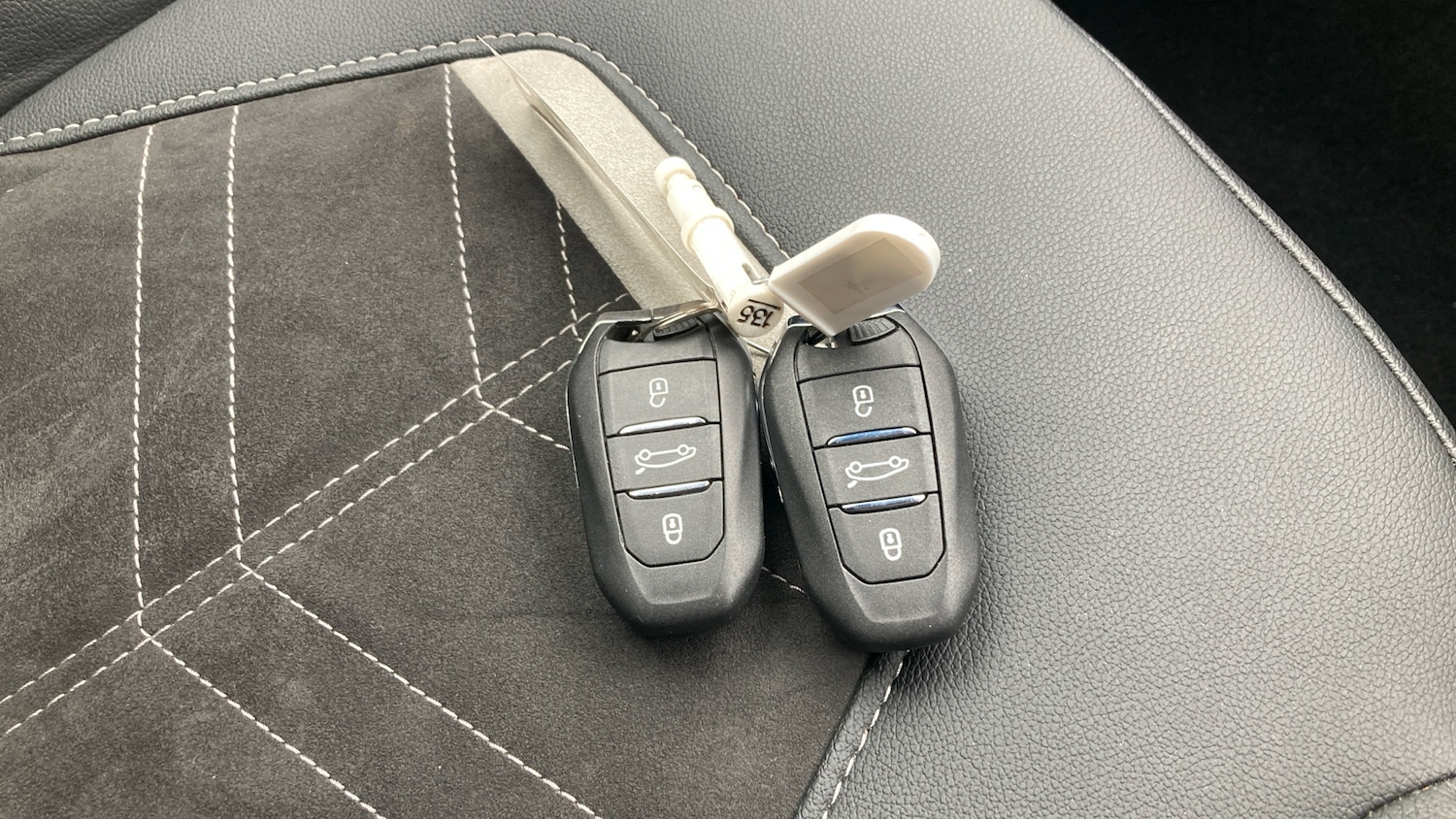 Used Vauxhall Corsa 2023 for sale - 77847609: Photo 20